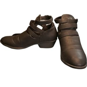 CHARLOTTE RUSSE womens ankle boot black size 8